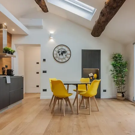 Casa Rusconi Daire Como